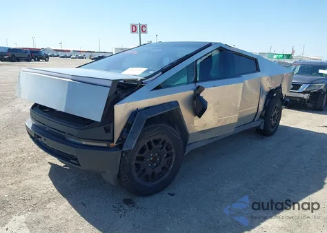 2024 Tesla Cybertruck All-Wheel Drive from USA, damaged, VIN 7G2CEHED5RA002165